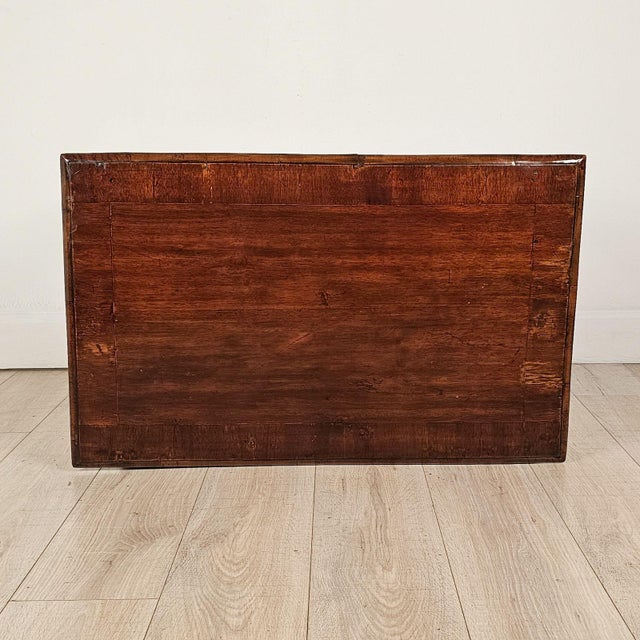 Brown One-Drawer Walnut Tavern Table, English or American, Circa 1720 For Sale - Image 8 of 8