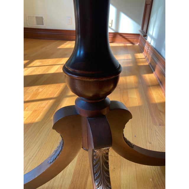 Traditional 1950s American Regency Pedestal Table C. For Sale - Image 3 of 10