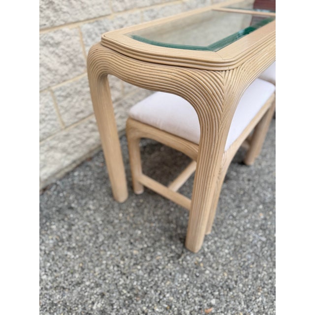 Late 20th Century 1970s Reed-Wrapped Console Table With Glass Top and Pair of Matching Stools For Sale - Image 5 of 10