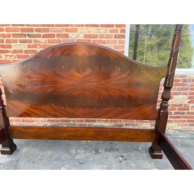 Henkel Harris Vine Carved Flame Mahogany Hand Carved 4 Post King Bed Frame For Sale - Image 12 of 18