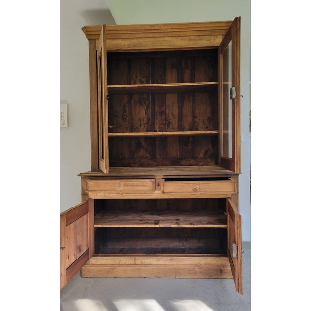2-Body Display Cabinet in Oak and Pine For Sale - Image 6 of 11