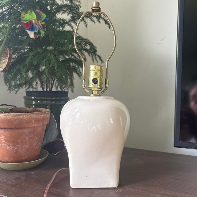 Cream Post Modern Cream Color Ceramic Lamp For Sale - Image 8 of 10