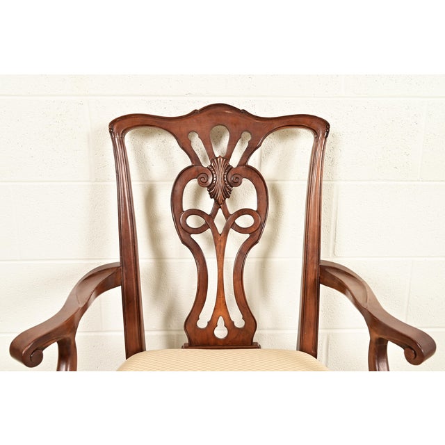 Henredon Georgian Carved Mahogany Armchairs, Pair For Sale In South Bend - Image 6 of 15
