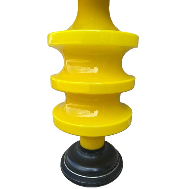 Large Yellow Murano Glass Table Lamp with Pleated Lampshade, 1970s For Sale - Image 3 of 18