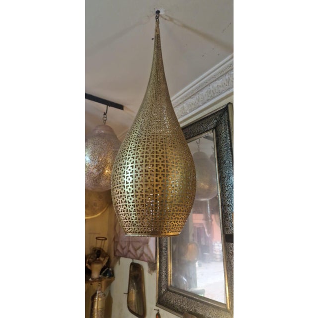 Moroccan 1990s Handmade Moroccan Brass Floor Lantern – Elegant Marrakech Artisan Lighting For Sale - Image 3 of 4