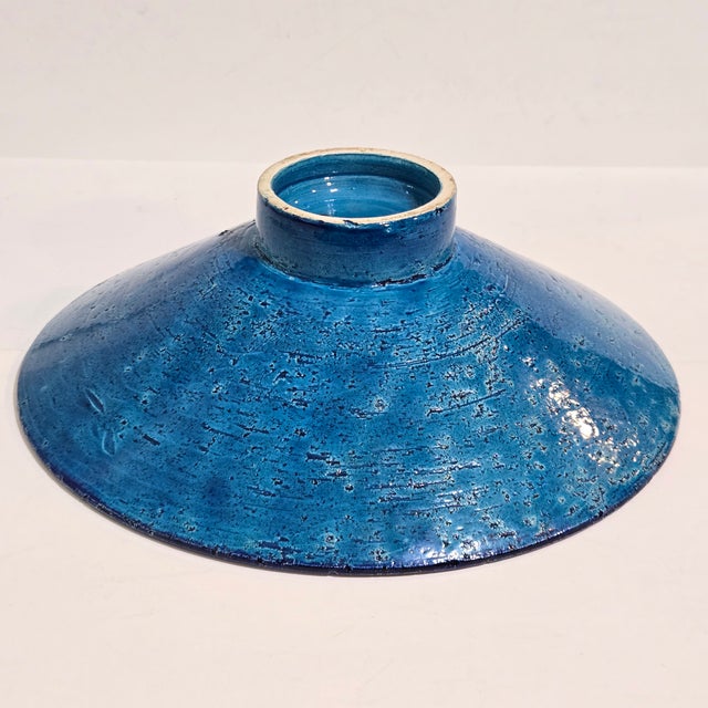 Blue Bitossi Ceramic Pedestal Bowl Blue Rimini Blu 12in Mid Century Italy Pottery MCM For Sale - Image 8 of 11