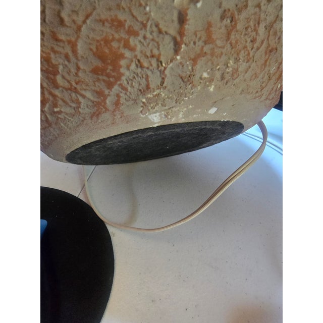 Ceramic 1980s Southwest Navajo Jug Design Plaster Mid Century Table Lamp For Sale - Image 7 of 8