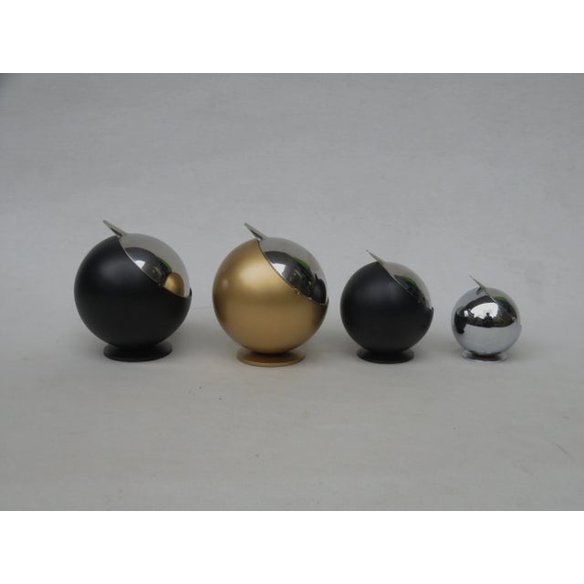 Model Smokny Ball Ashtrays from F.W. Quist, 1970s, Set of 3 For Sale - Image 9 of 12