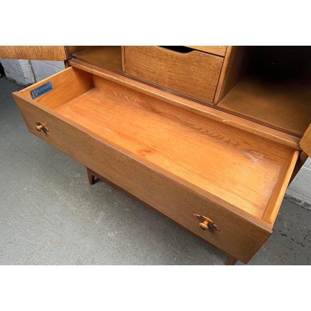 Broyhill Premier Division Mid-Century Highboy Dresser For Sale - Image 16 of 17