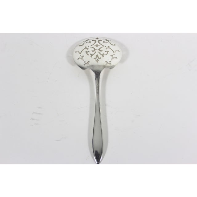 Metal 1917 Silver Plated Tomato Server Spoon, Adam Oneida Community Plate Pattern Vintage Large Slotted Serving For Sale - Image 7 of 10