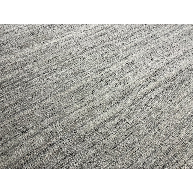 Rh Saravia Wool & Jute Rug – 9x12 Grey Multi | Handwoven Wool & Jute | Made in India For Sale - Image 13 of 18