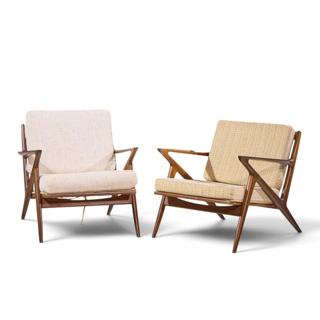 Mid-Century Modern Poul Jensen for Selig Mid Century Walnut Z Lounge Chairs - Pair For Sale - Image 3 of 12