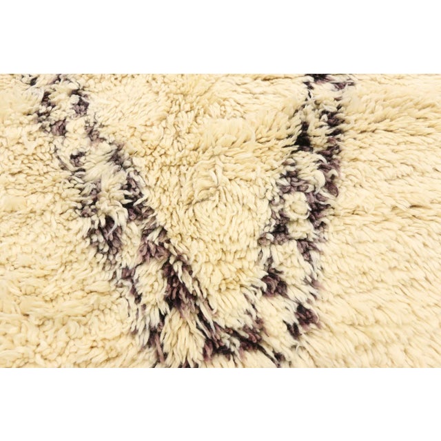 Berber Tribes of Morocco Beni Ourain Moroccan Rug - 06'04 x 12'09 For Sale - Image 4 of 7