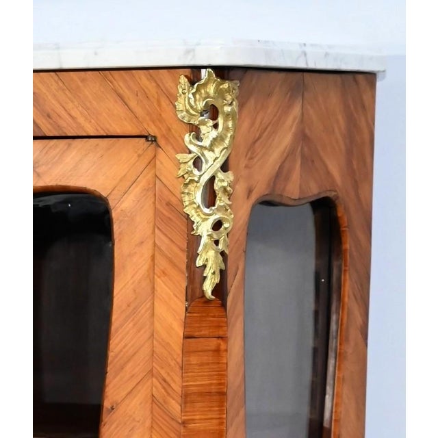Little Late 19th Century Louis XV Showcase For Sale - Image 9 of 18