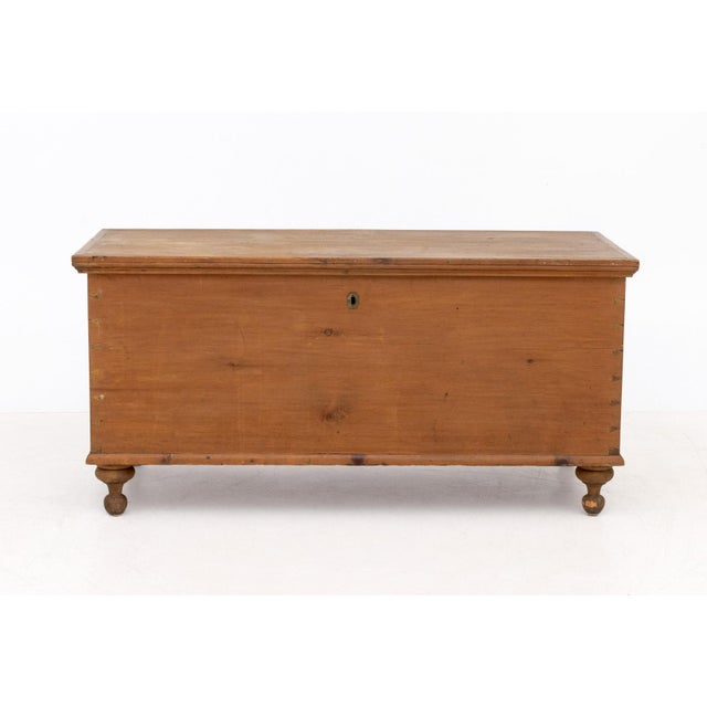 American Pine Blanket Chest, the interior with covered compartment. 21.5" H x 45" W x 19" D. Provenance: From a Forest...