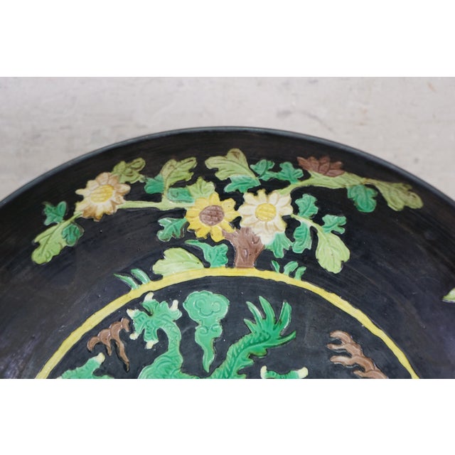 Black Antique Chinese Kangxi Famille Noire 5 Toed Dragon Dish Bowl 11" For Sale - Image 8 of 18
