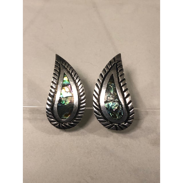 Metal 1950s Mexico Abalone Sterling Teardrop Earrings, Pair For Sale - Image 7 of 8