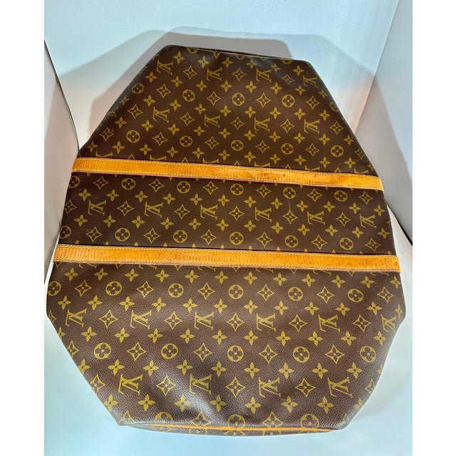 LOUIS VUITTON Brown Monogram Canvas Keepall Luggage Bag 55 For Sale - Image 10 of 18