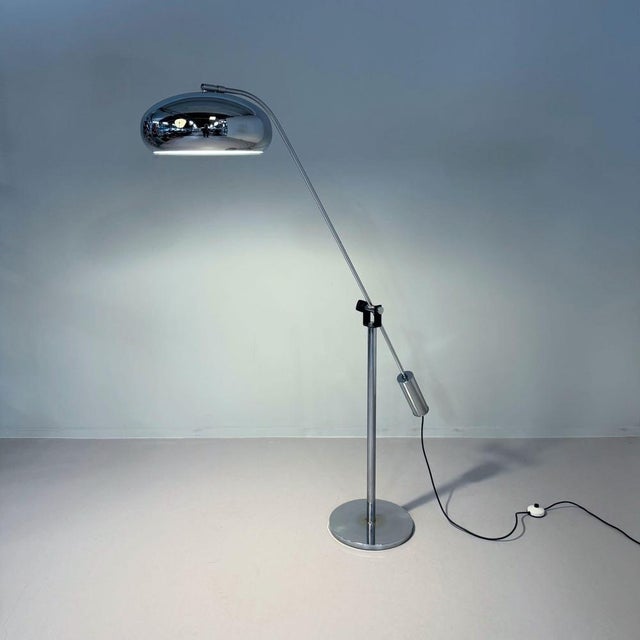 1970s Chrome Space Age Floor Lamp with Adjustable Rod Arm, 1970s For Sale - Image 5 of 12