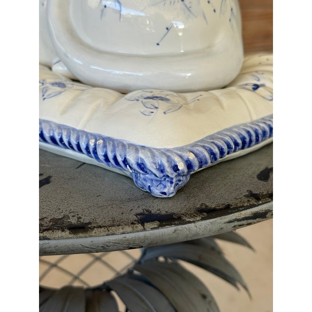 Vintage Chinoiserie Italian Blue and White Ceramic Cat on Cushion Sculpture For Sale - Image 9 of 12