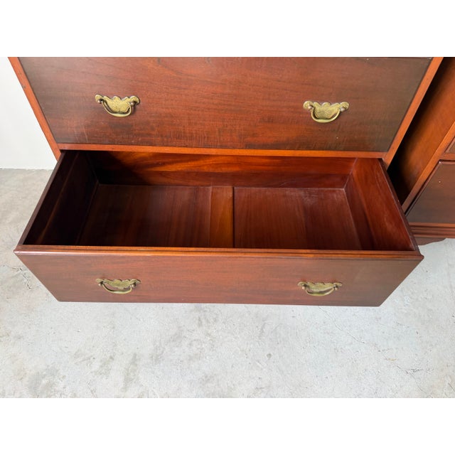 Vintage Dannerok Chippendale Style Mahogany Three-Drawer Chests – A Pair For Sale - Image 4 of 12