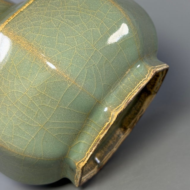 Vintage Chinese Celadon Octagonal Vase, Collectible Ribbed‑Neck Ceramic Decorative Vessel For Sale - Image 6 of 9