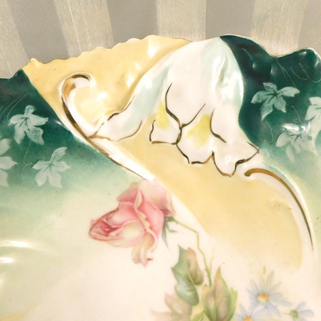 1940s Unmarked Shaped Porcelain Large Bowl With Flower Details For Sale - Image 4 of 4
