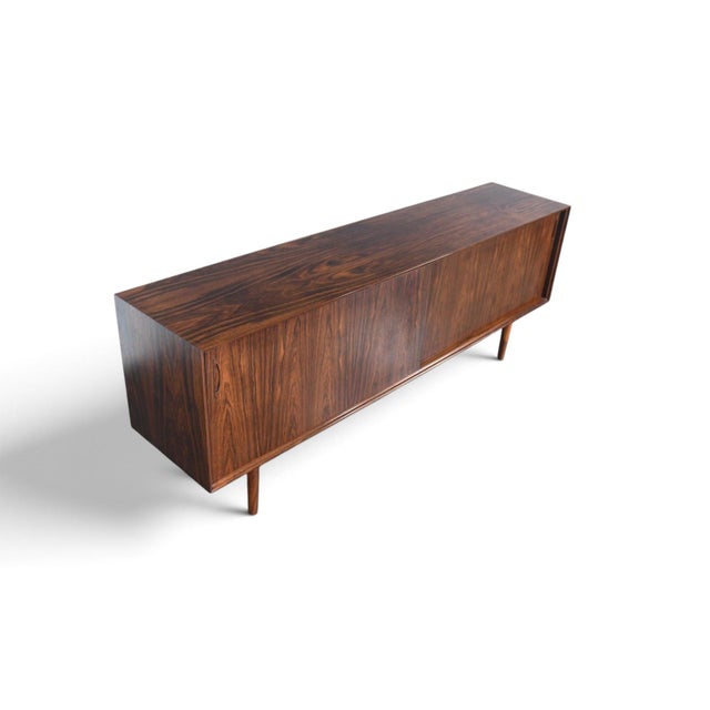 Brown Mid 20th Century Danish Modern Low Brazilian Rosewood Credenza For Sale - Image 8 of 11