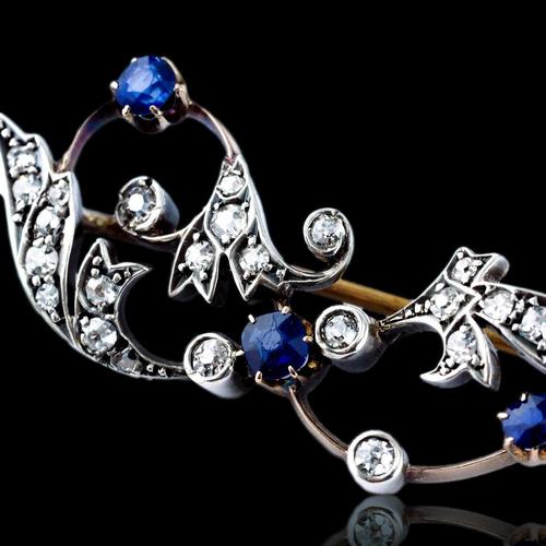 Gold Antique Victorian 9 Karat Gold, Sapphire and Diamond Brooch with Foliate Motif, 1880s For Sale - Image 8 of 18