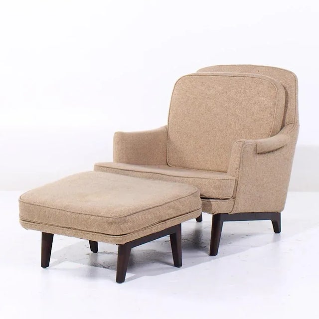 Mid-Century Modern Roger Sprunger for Dunbar Mid Century Lounge Chair and Ottoman For Sale - Image 3 of 9