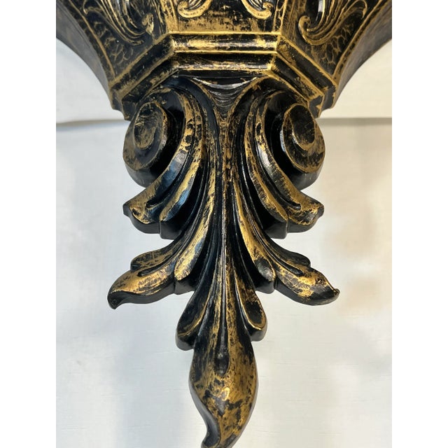 Welcome to Turtle and Crane! Introducing this wonderful Vintage Syroco Mid-Century Modern Black and Gold Hollywood Regency...