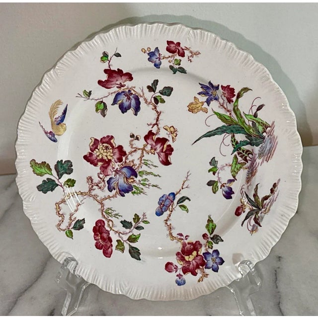 English Wedgwood Etruria Swallow Dinner Plate - Late 19th Century For Sale - Image 3 of 6