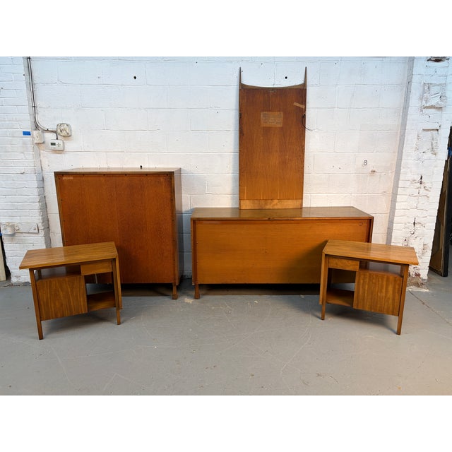 Five-Piece Mid-Century Modern Bedroom Set by John Widdicomb For Sale - Image 18 of 18