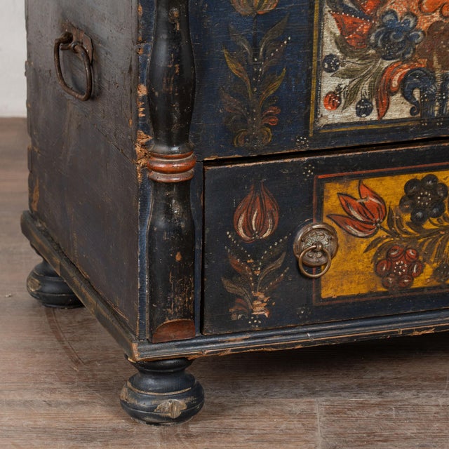 19th Century Hungarian Pine Trunk With Original Hand Painted Decoration and Drawer For Sale - Image 13 of 18