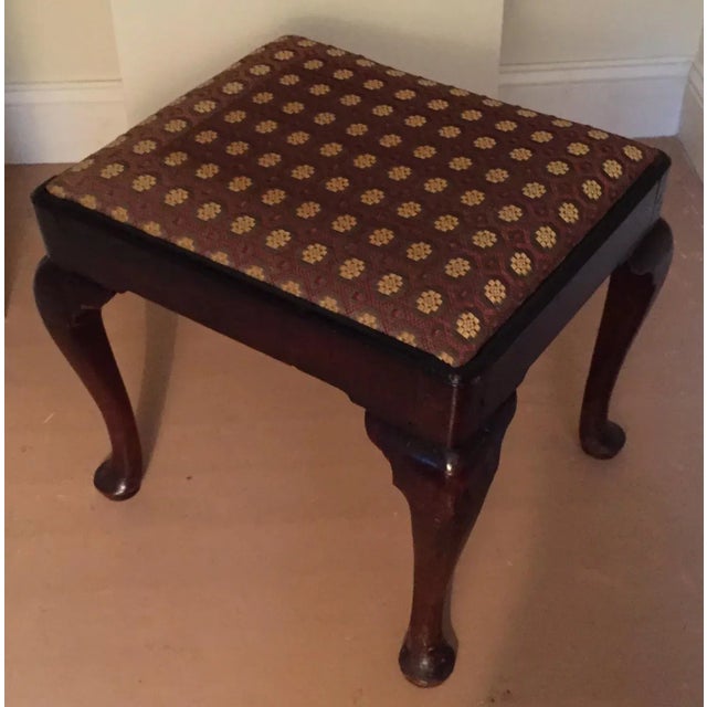 Wood 18th Century George II Walnut Stool with Pad Feet For Sale - Image 7 of 11