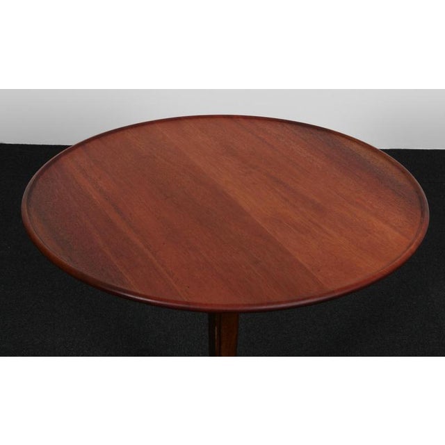 1950s Vintage Round Coffee Table in Mahogany by Frits Henningsen, Denmark, 1950s For Sale - Image 5 of 8