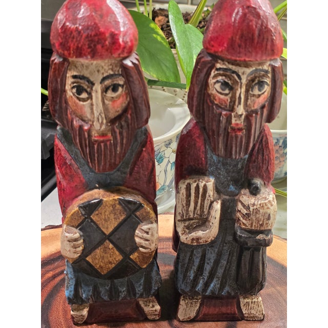 Mission Mid 20th Century Pair of Hand Carved Wood Statues Folk Art Spanish Crusaders For Sale - Image 3 of 12