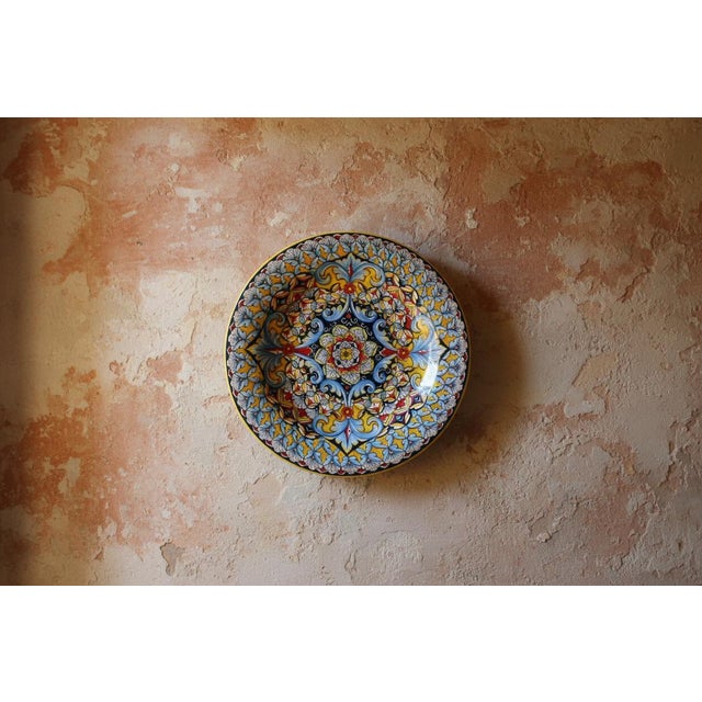 Blue Italian Deruta Gialletti Majolica Pottery Serving or Wall Plate For Sale - Image 8 of 8