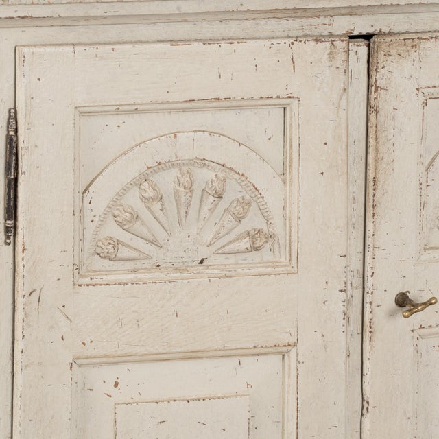 19th Century White Painted Swedish Gustavian Bookcase Display Cabinet For Sale - Image 6 of 7