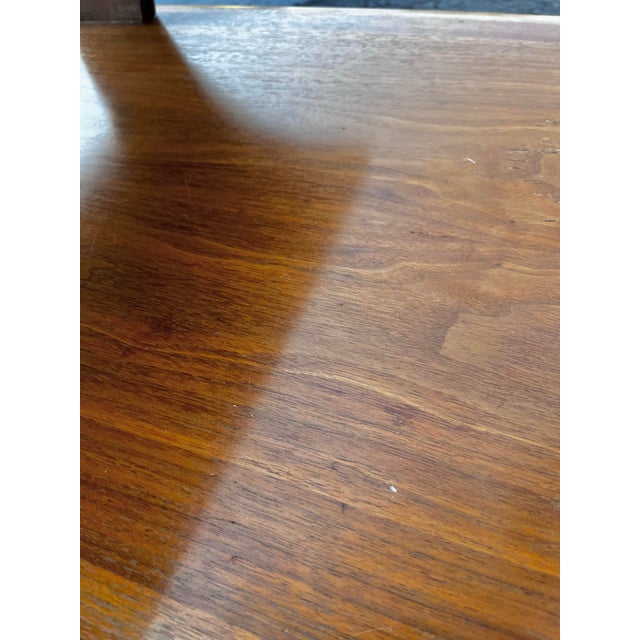 Mid Century Modern Two-Tier Side Table | Acclaim by Lane Furniture For Sale - Image 9 of 11