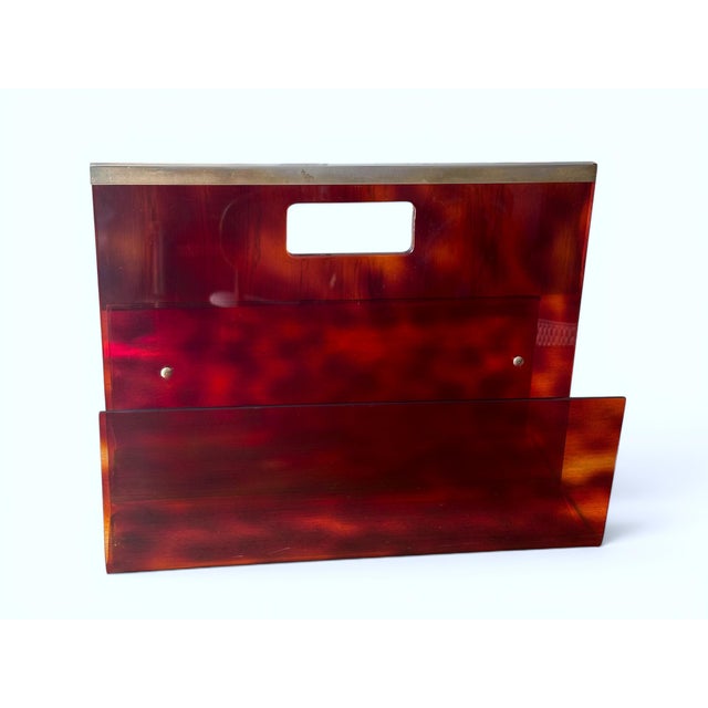 Vintage Magazine Rack in Tortoiseshell Acrylic Glass and Brass by Michel Dumas for Roche Bobois, 1970s For Sale - Image 4 of 5