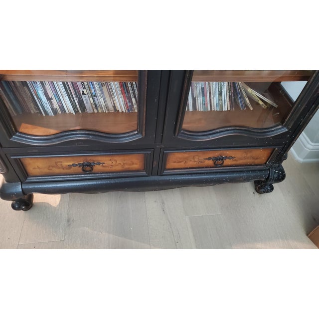 2010s Hooker Furniture North Hampton Bonnet Top Display Cabinet / Bookcase For Sale - Image 5 of 6