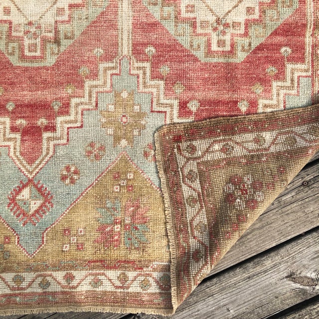Textile Turkish Vintage Rug | Double Medallion | 4x5 For Sale - Image 7 of 7