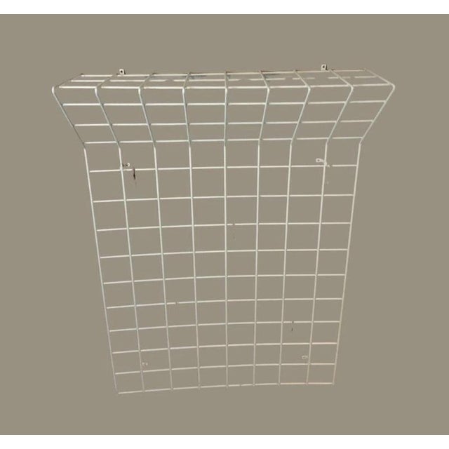 Vintage coatrack by Karl Fichtel voor Drahtwerke Erlau AG Aalen. Made from metal wire and colored hooks. the curve on top...