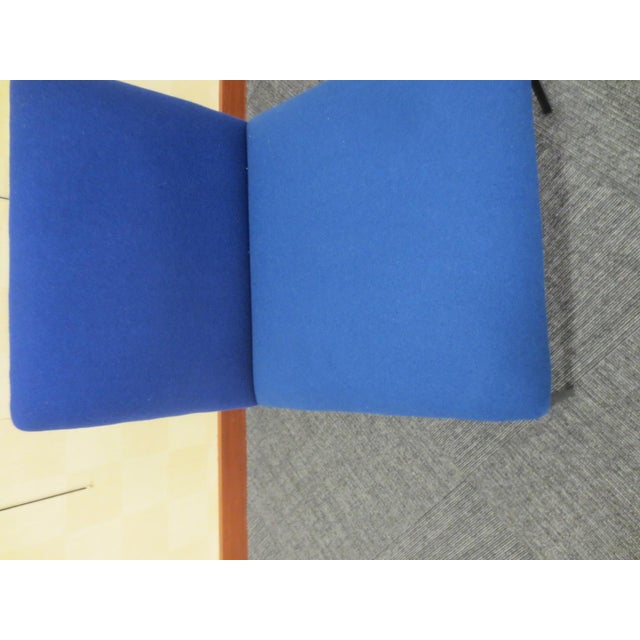 The Fogia Tondo Lounge Chair is a contemporary and elegant piece known for its distinctive design and comfort. It features...