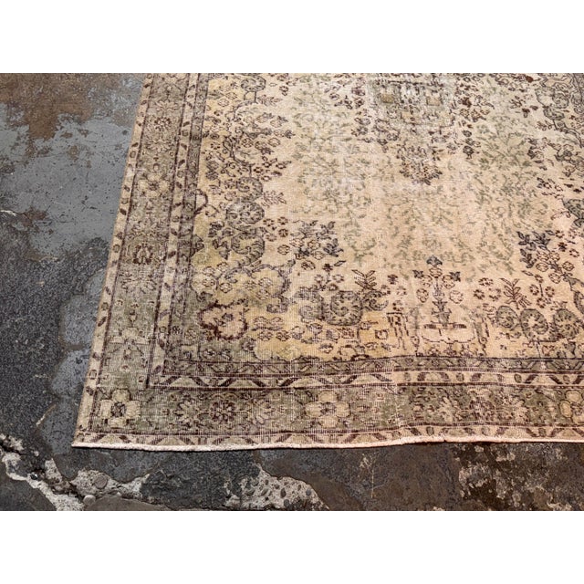 Beige 5ft 12ft × 9ft 4in Vintage Meinhard Area Rug For Sale - Image 8 of 12