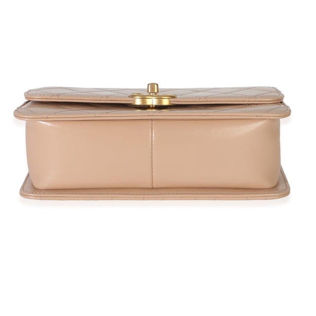 1950s Beige Quilted Calfskin Mini Perfect Fit Flap Bag For Sale - Image 5 of 9