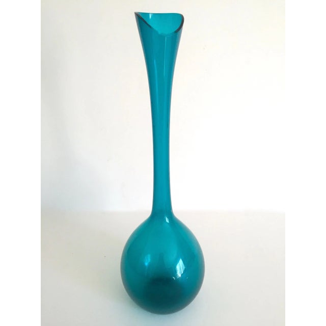 Vintage Mid Century Modernist Hand Blown Aqua Teal Blue Art Glass Bottle Vase For Sale In Kansas City - Image 6 of 13