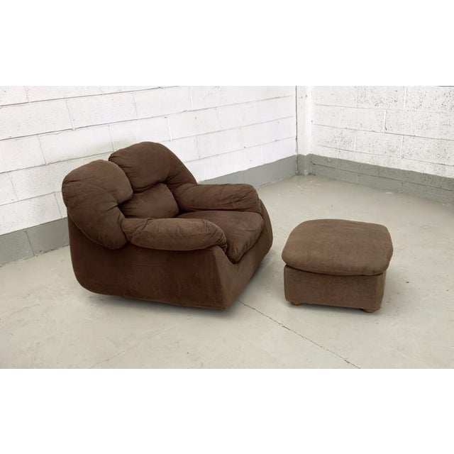 Set of Lounge Chair and Ottoman attributed to Mario Marenco, Italy, 1970s For Sale - Image 3 of 4