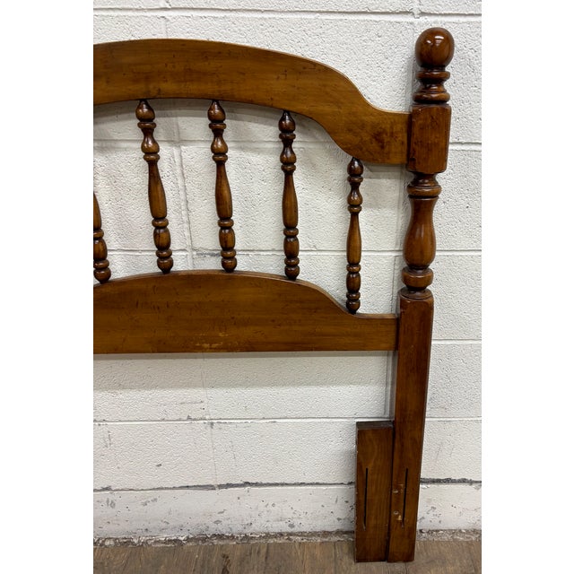 Late 20th Century Vintage Convertible Queen or Full Size Traditional Cannonball Spindle Headboard For Sale - Image 5 of 10